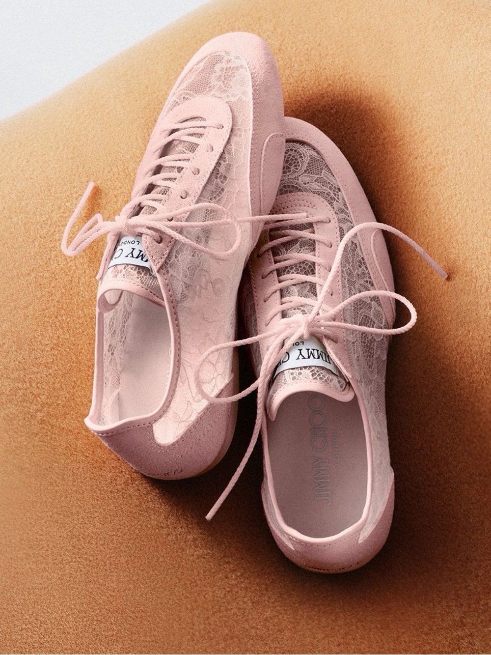 JIMMY CHOO Sunny F 37EU
Rose Leather Mix and Jimmy Choo Lace Low Top Trainers